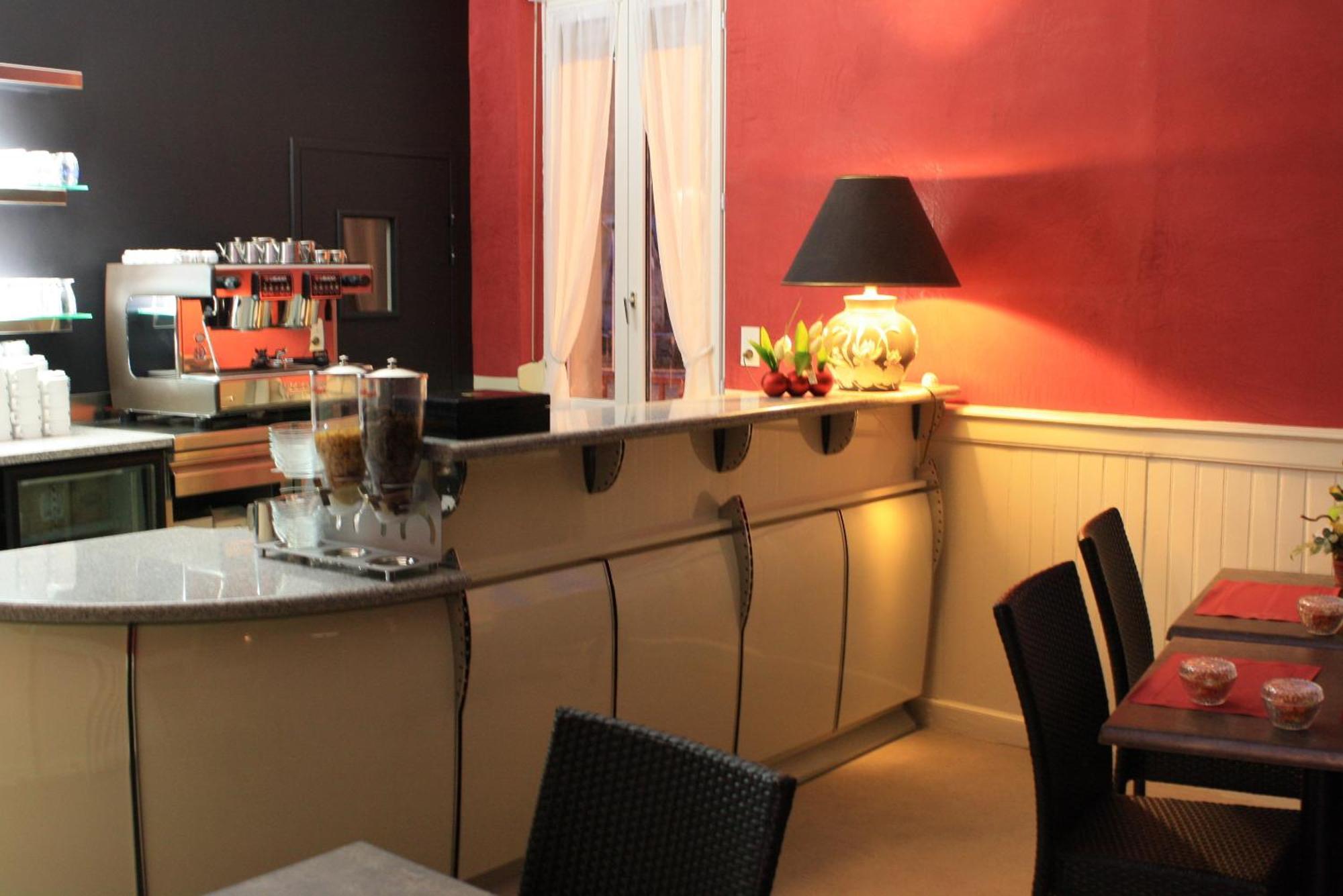 Hotel Du Touring Saint-Céré Zewnętrze zdjęcie