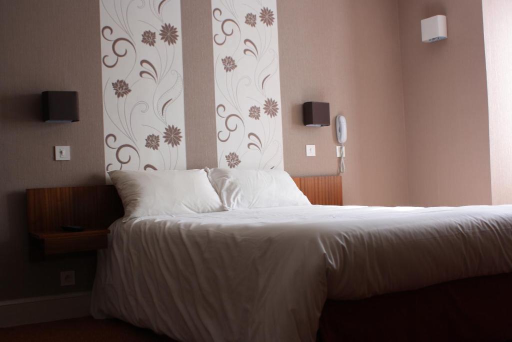 Hotel Du Touring Saint-Céré Pokój zdjęcie
